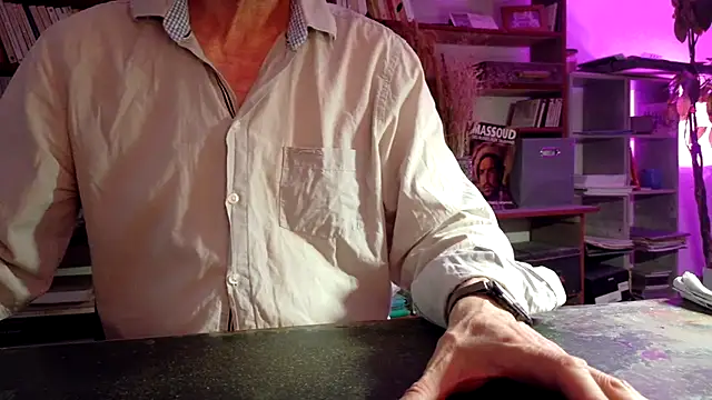 yvanbonar Show in webcam