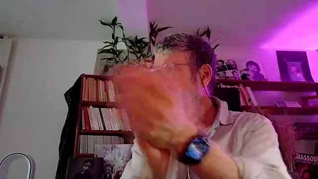 yvanbonar's Webcam Show
