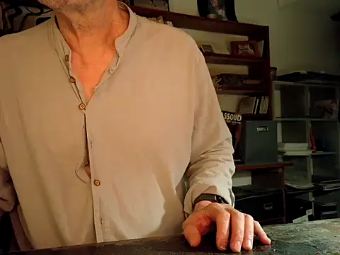 yvanbonar Show in webcam