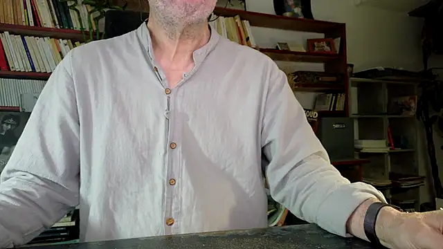 Show modela yvanbonar na web-kameri
