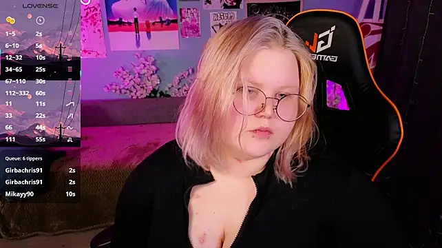 fillisfox_ Show in webcam