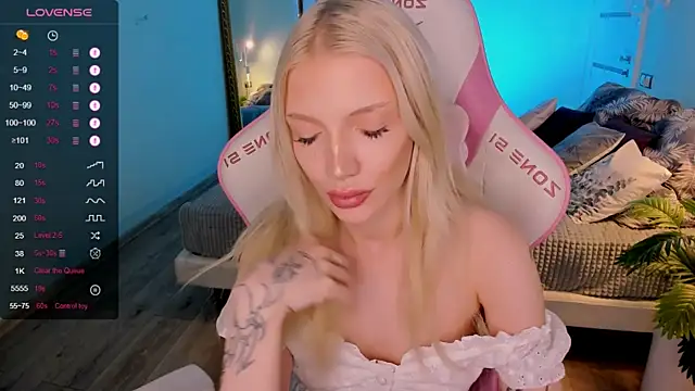 AnyaTaylor_ Live XXX-chat