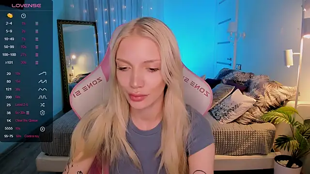 AnyaTaylor_ Live XXX-chat