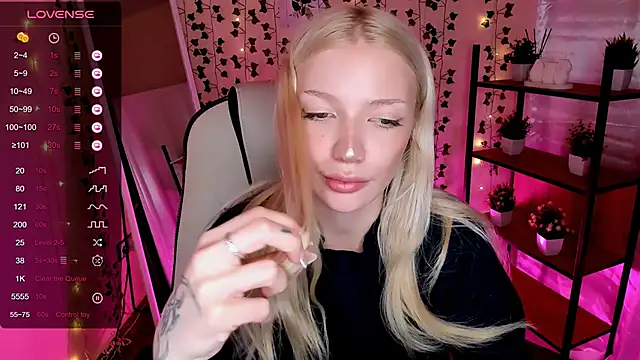 AnyaTaylor_ live XXX chat