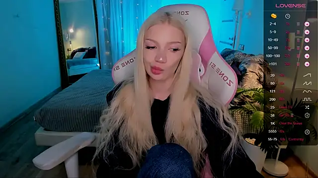 AnyaTaylor_ Live XXX Chat