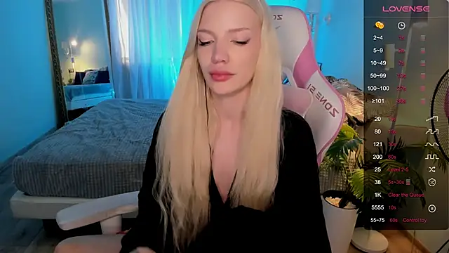 AnyaTaylor_: απευθείας συνομιλία ΧΧΧ