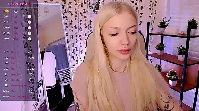 Chat XXX en directo de AnyaTaylor_