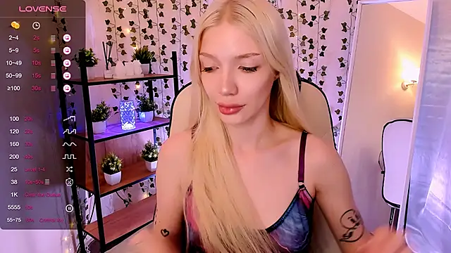 XXX chat uživo modela AnyaTaylor_