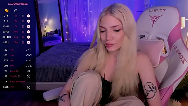 AnyaTaylor_ élő XXX-chatje