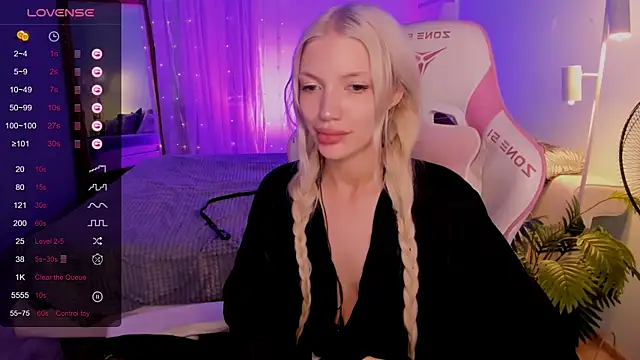AnyaTaylor_のライブXXXチャット