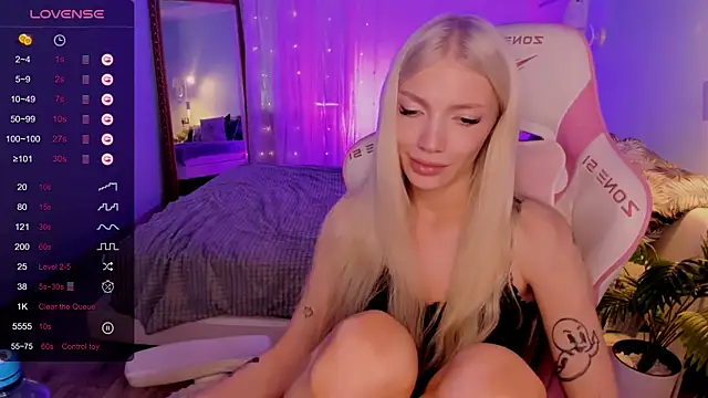 AnyaTaylor_ Chat XXX in diretta