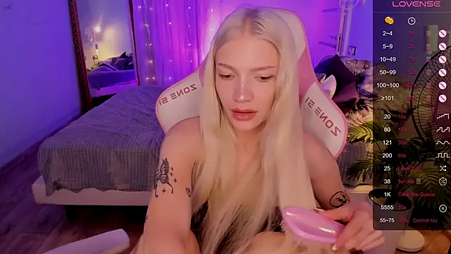 AnyaTaylor_ Chat XXX in diretta