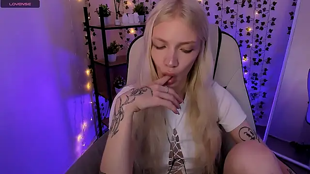 AnyaTaylor_ Chat XXX live