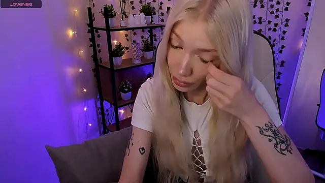 AnyaTaylor_: απευθείας συνομιλία ΧΧΧ
