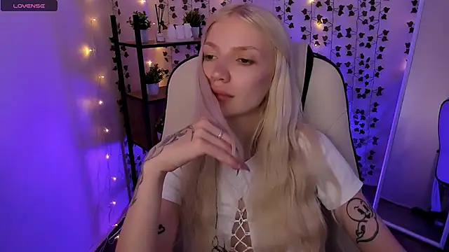 AnyaTaylor_'s Live XXX Chat