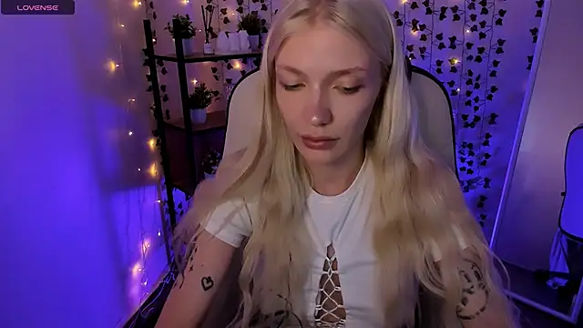 AnyaTaylor_ Live XXX-chat