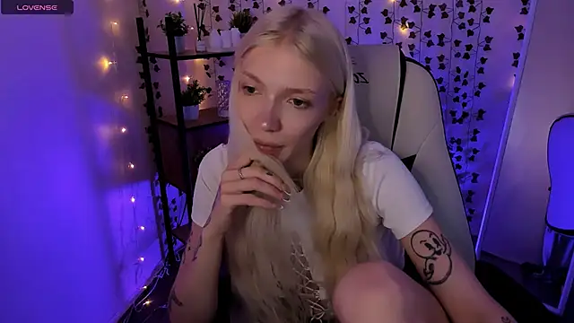 Chat XXX en directo de AnyaTaylor_