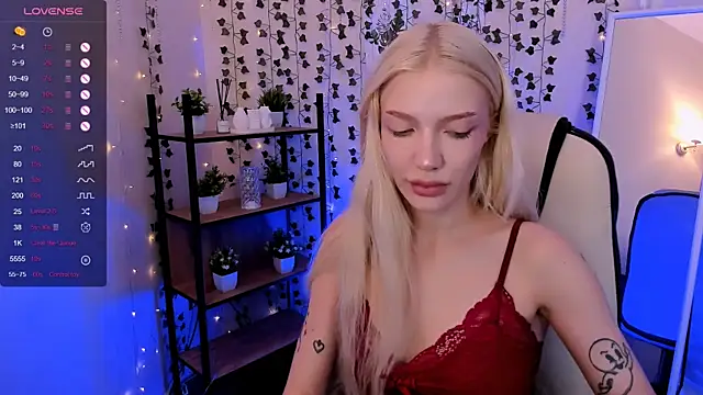 Chat XXX en directo de AnyaTaylor_