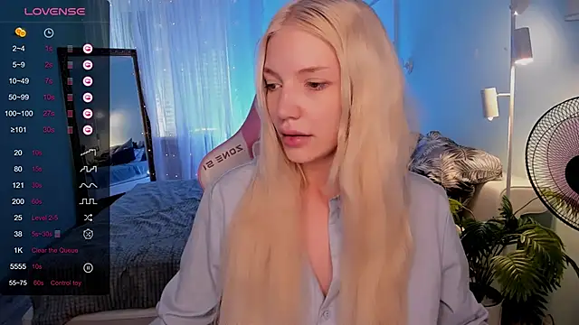 AnyaTaylor_ Live XXX-Chat