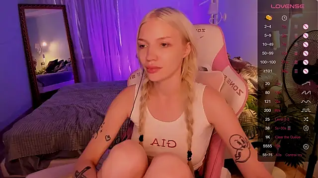 AnyaTaylor_ Live XXX-Chat