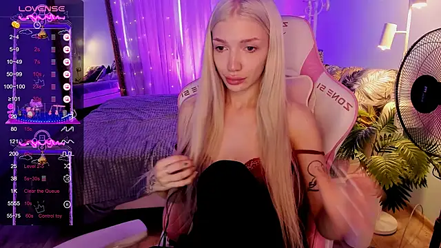 Chatroom XXX en direct de AnyaTaylor_