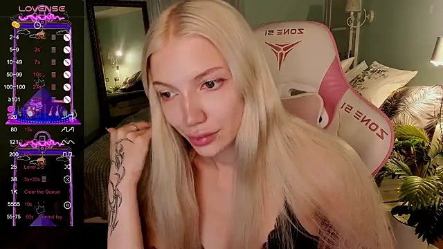 XXX chat uživo modela AnyaTaylor_