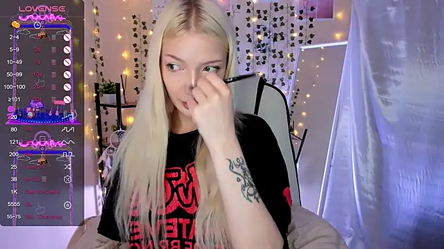 צ'אט XXX בשידור חי של AnyaTaylor_