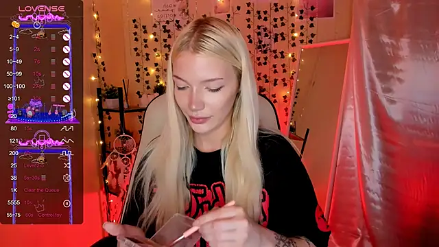 צ'אט XXX בשידור חי של AnyaTaylor_
