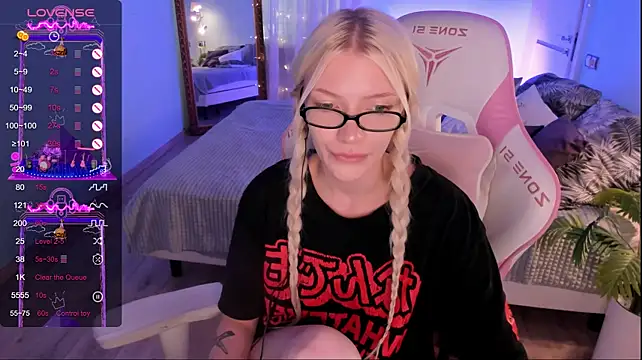 AnyaTaylor_'s Live XXX Chat