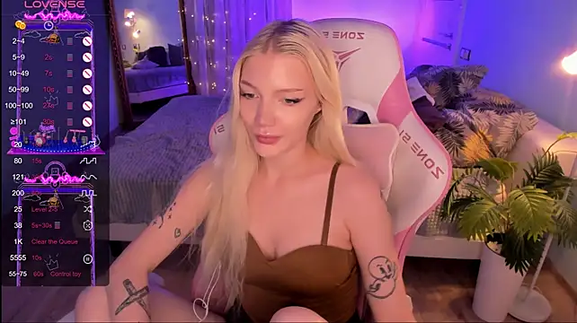 AnyaTaylor_ Live XXX-chat