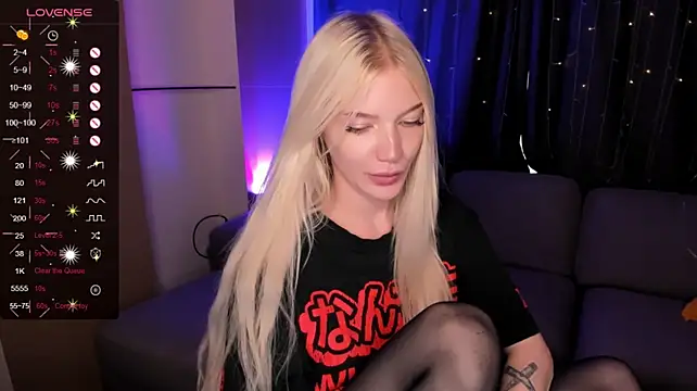 AnyaTaylor_ Chat XXX in diretta