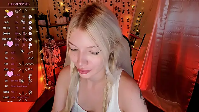 AnyaTaylor_ Live XXX-Chat