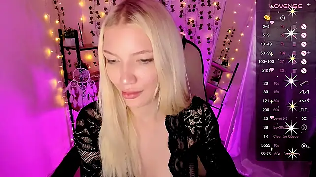 AnyaTaylor_ Chat XXX in diretta