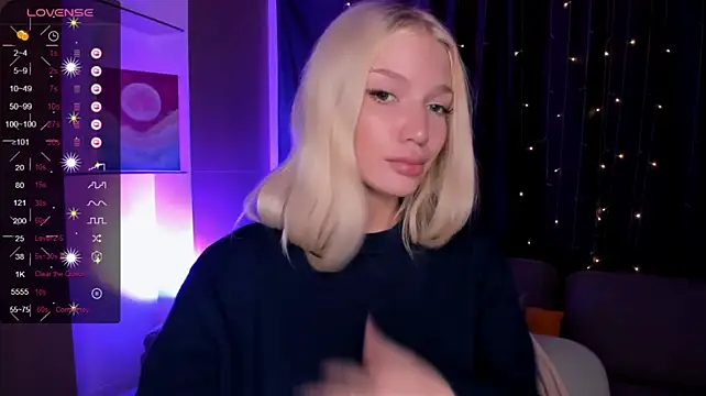 AnyaTaylor_ Chat XXX in diretta