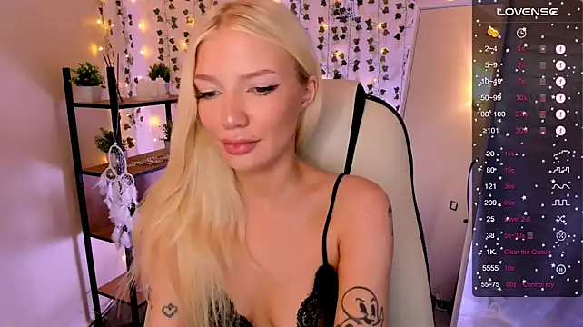 AnyaTaylor_ Webcam-Show