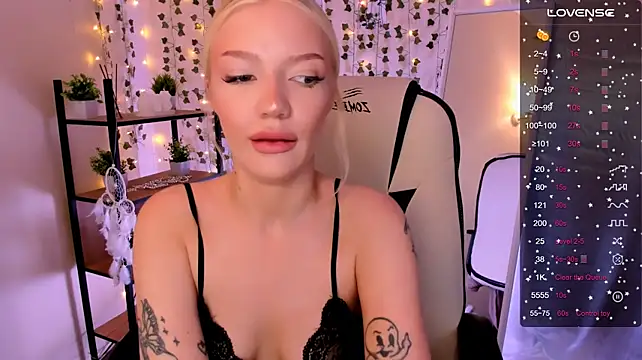 AnyaTaylor_'s Webcam Show