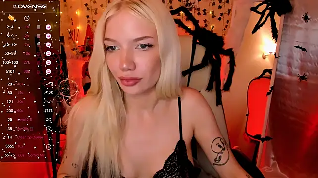 AnyaTaylor_ Chat XXX in diretta
