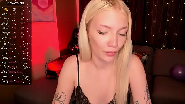 AnyaTaylor_ Chat XXX in diretta