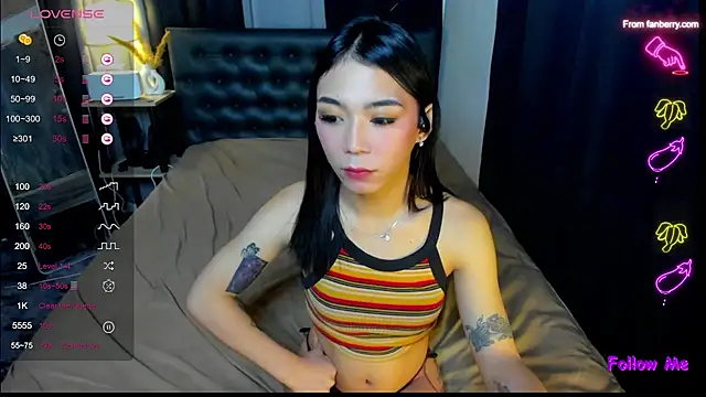 bellamoonlightX's Webcam Show