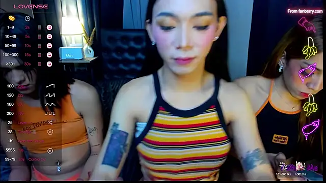 bellamoonlightX's Webcam Show