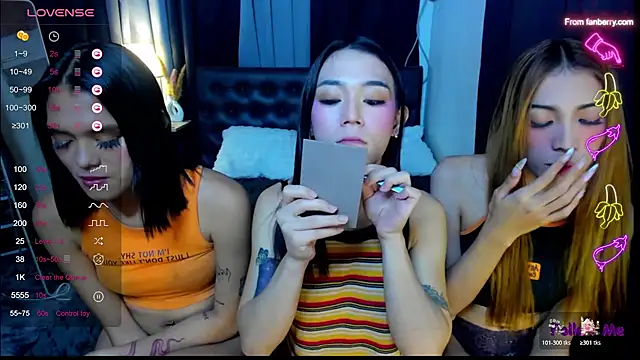 bellamoonlightX's Webcam Show