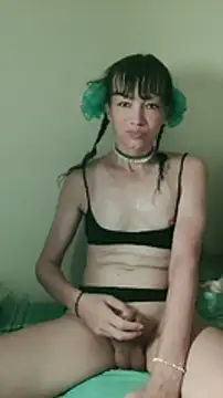 Tselka Show in webcam