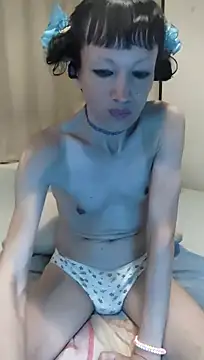 Tselka Show in webcam