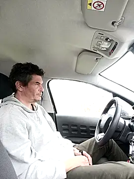 twitshe: διαδικτυακό σόου στην κάμερα