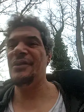 Show modela twitshe na web-kameri