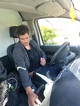 twitshe: διαδικτυακό σόου στην κάμερα