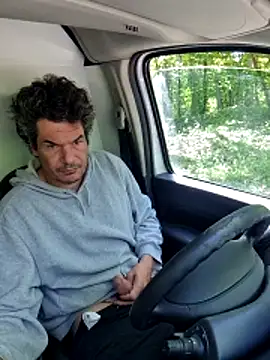 twitshe Show in webcam