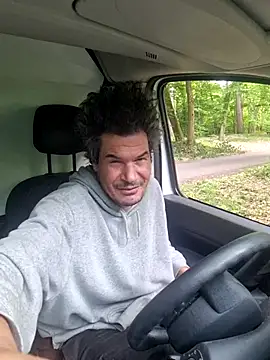 twitshe Show in webcam