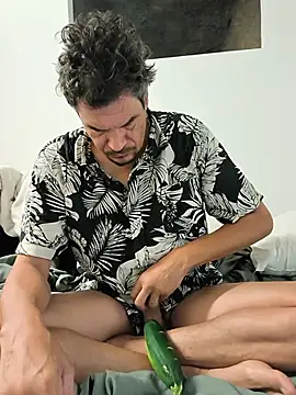 twitshe webcam show