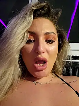 Blondie_Sasha's Webcam Show